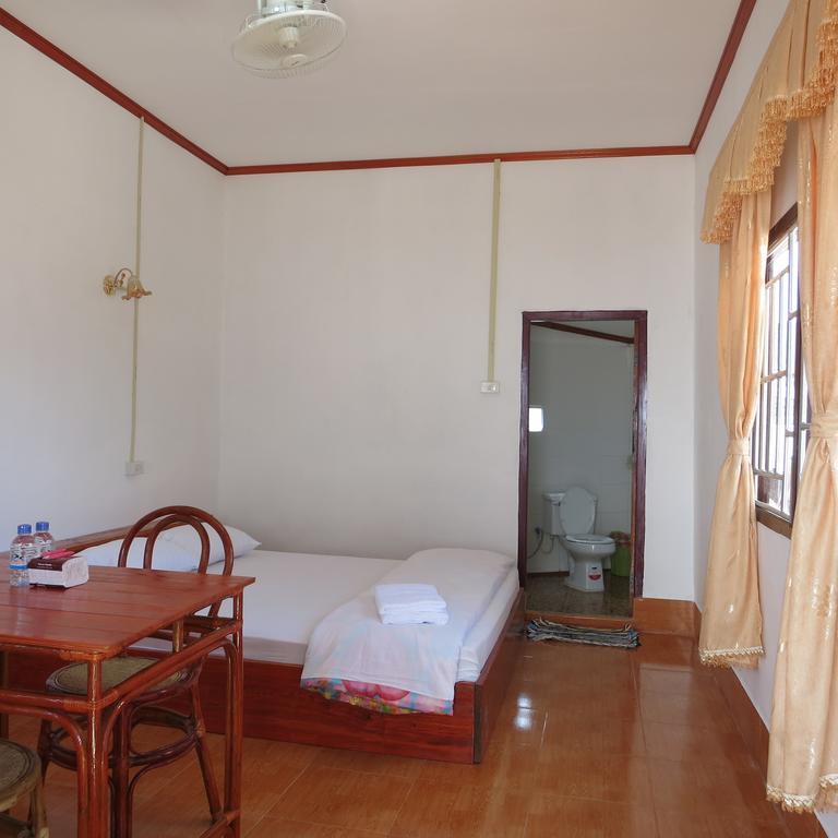 Kongkeo Guesthouse Muang Phônsavan Esterno foto