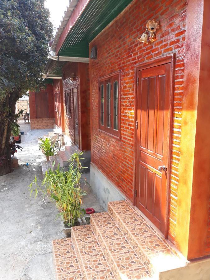 Kongkeo Guesthouse Muang Phônsavan Esterno foto